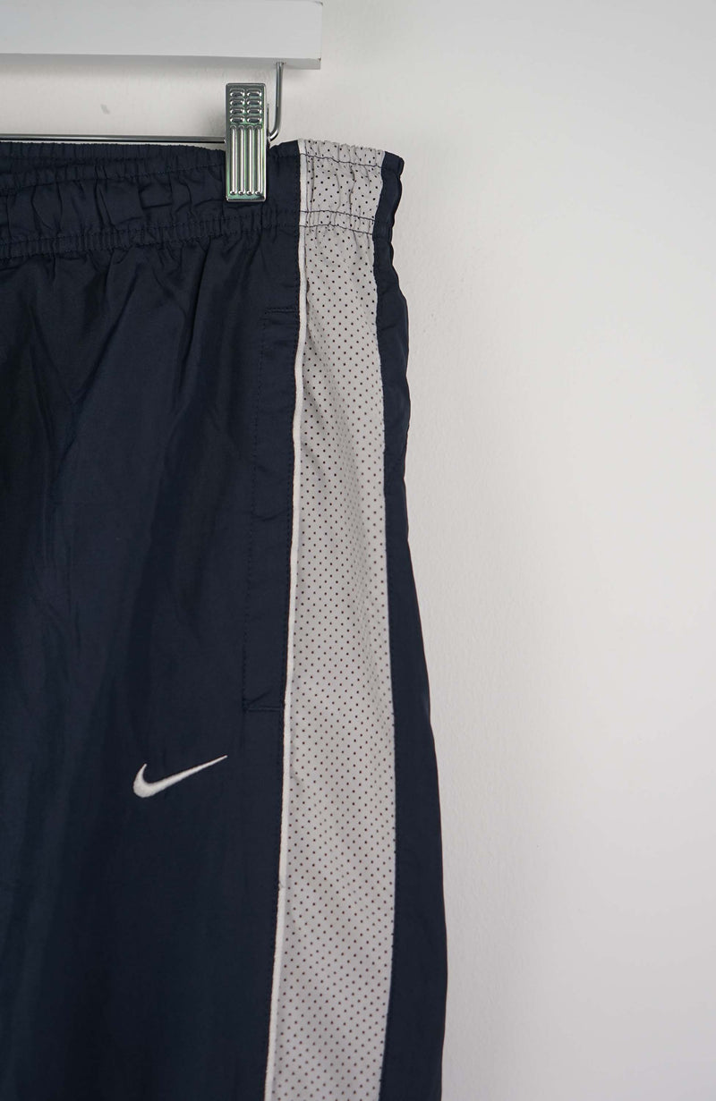 VINTAGE NIKE TRACK PANTS (L)