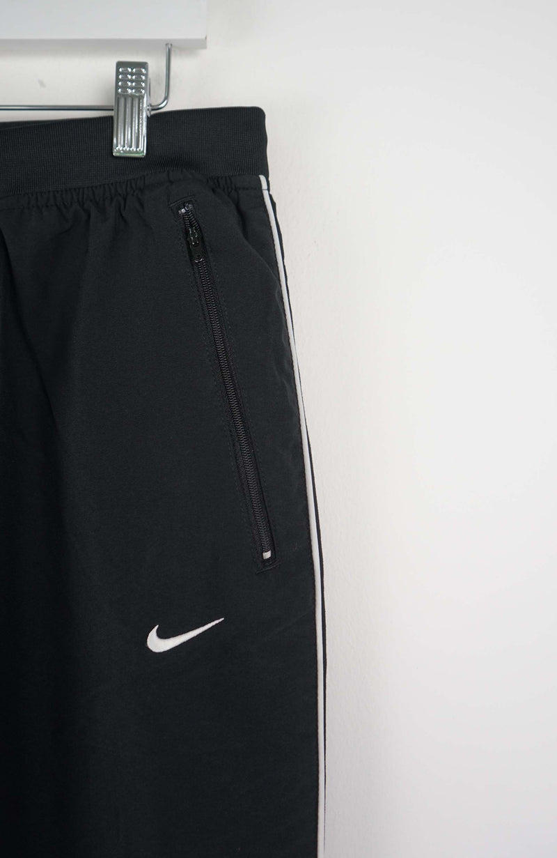 VINTAGE NIKE TRACK PANTS (L)