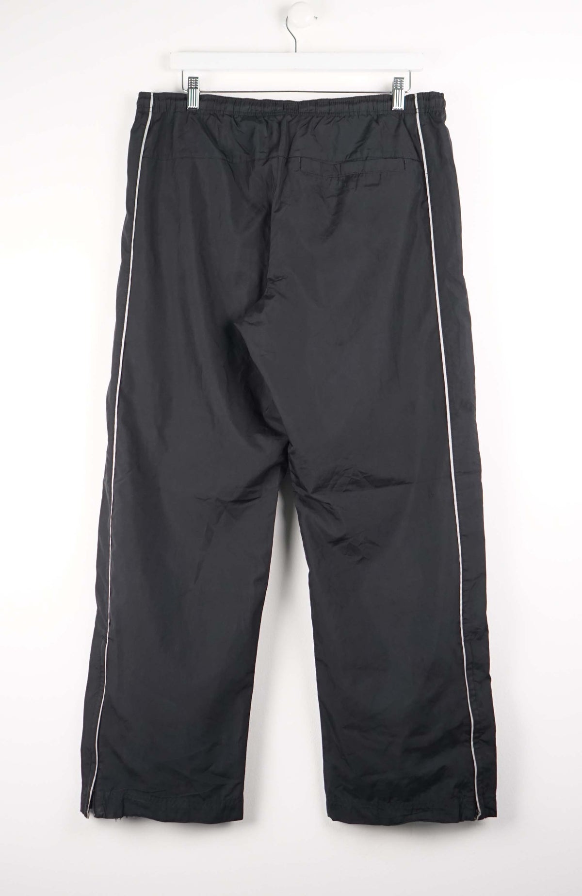 VINTAGE NIKE TRACK PANTS (XL)