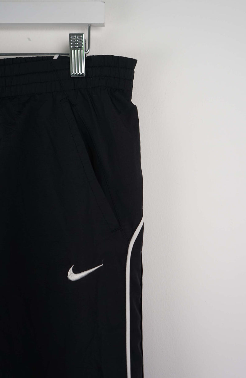 VINTAGE NIKE TRACK PANTS (L)