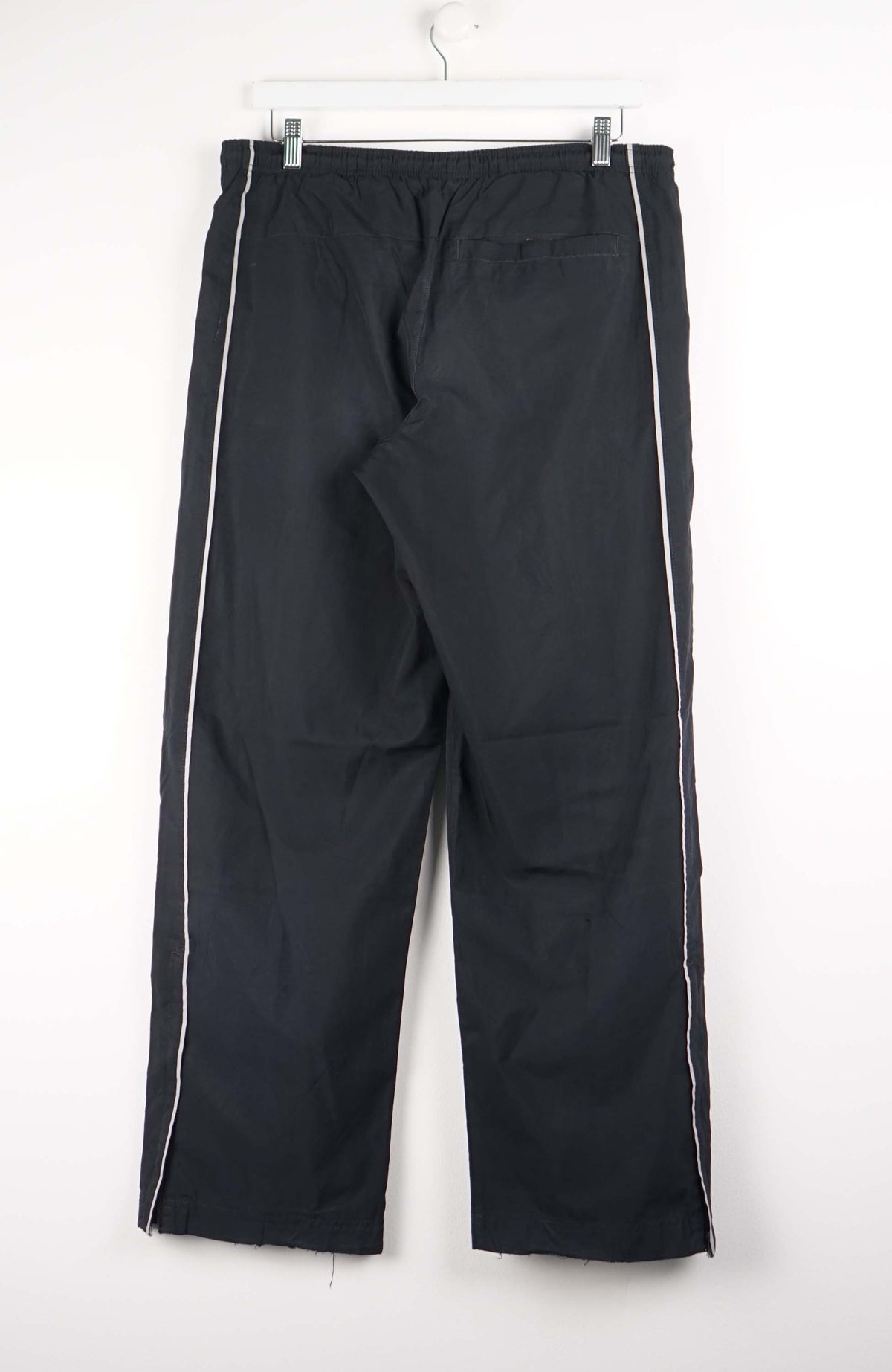 VINTAGE NIKE TRACK PANTS (L)