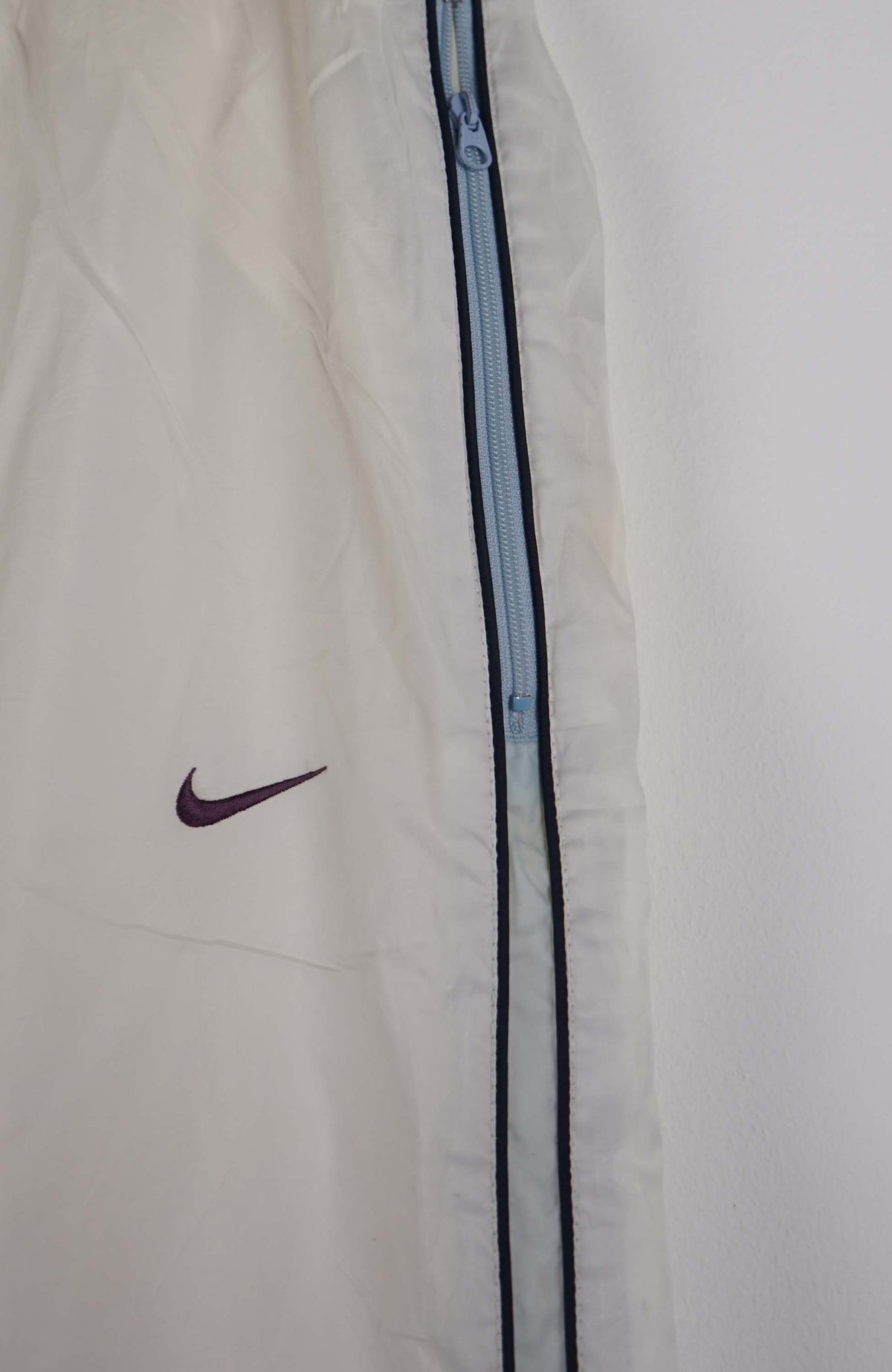 VINTAGE NIKE TRACK PANTS (M)