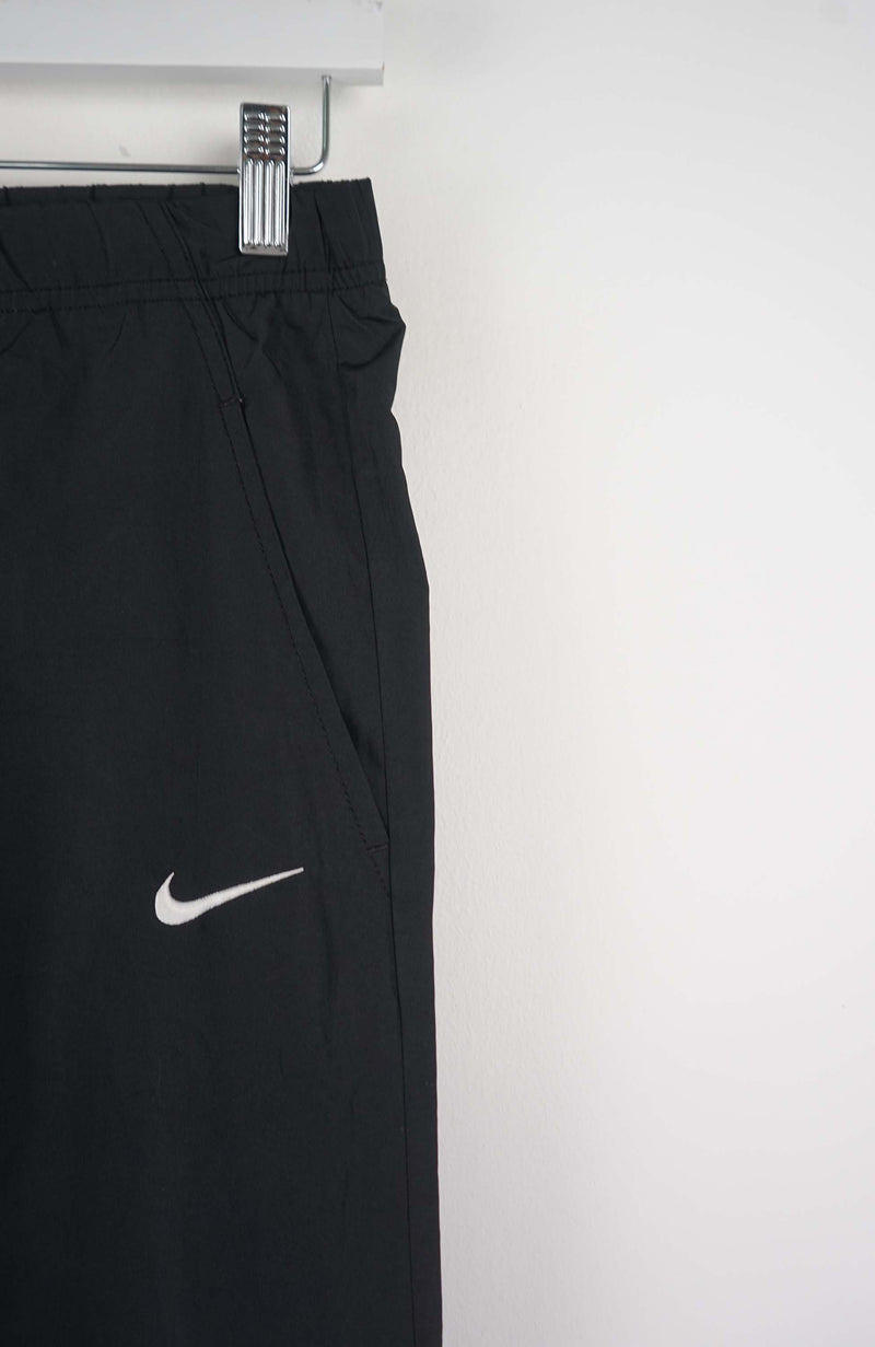 VINTAGE NIKE TRACK PANTS (M)