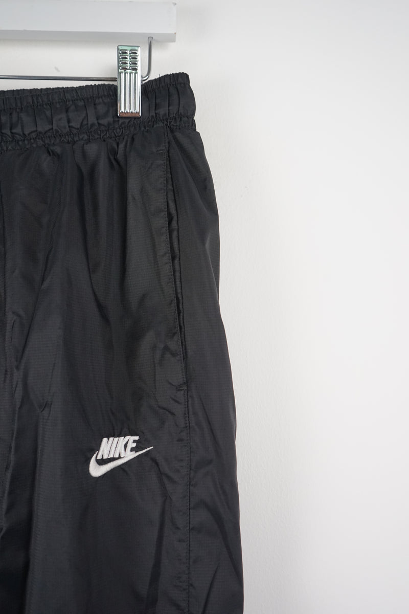 VINTAGE NIKE TRACK PANTS (M)