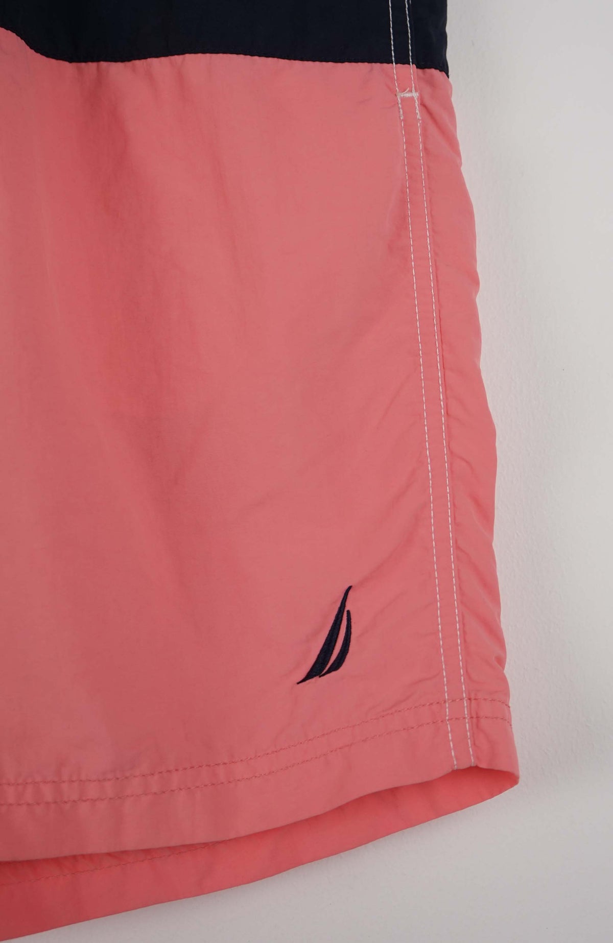 VINTAGE NAUTICA ACTIVE SHORTS W32