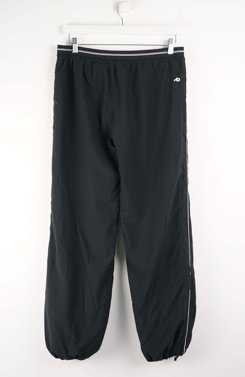 VINTAGE NIKE TRACK PANTS (M)