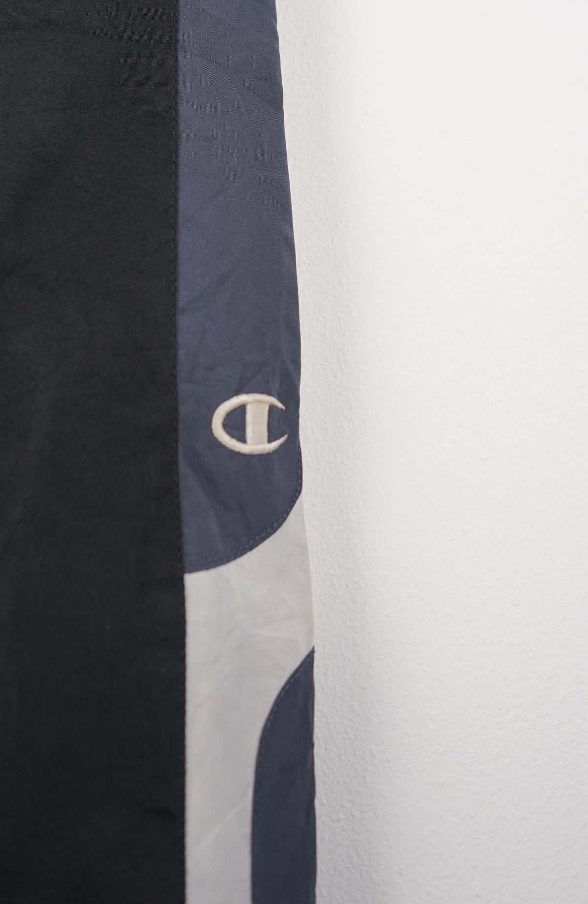 VINTAGE CHAMPION TRACK PANTS (S)