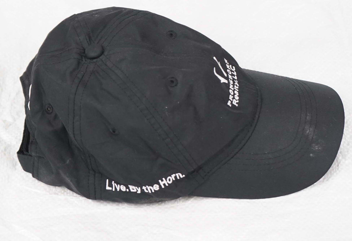 VINTAGE NIKE REALTY HAT