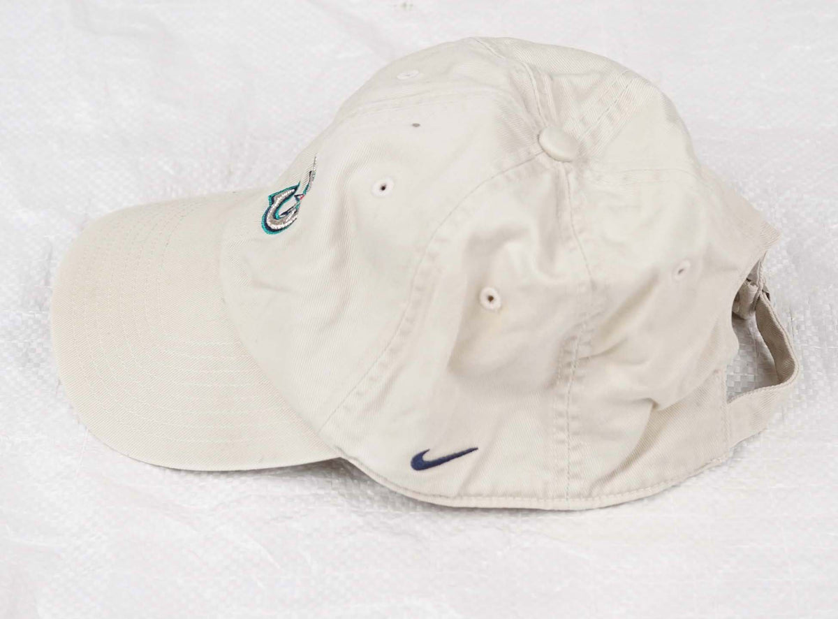 VINTAGE NIKE SEATTLE MARINERS HAT