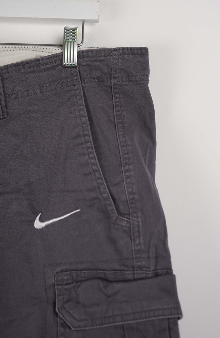 VINTAGE REWORK CARGO SHORTS W36