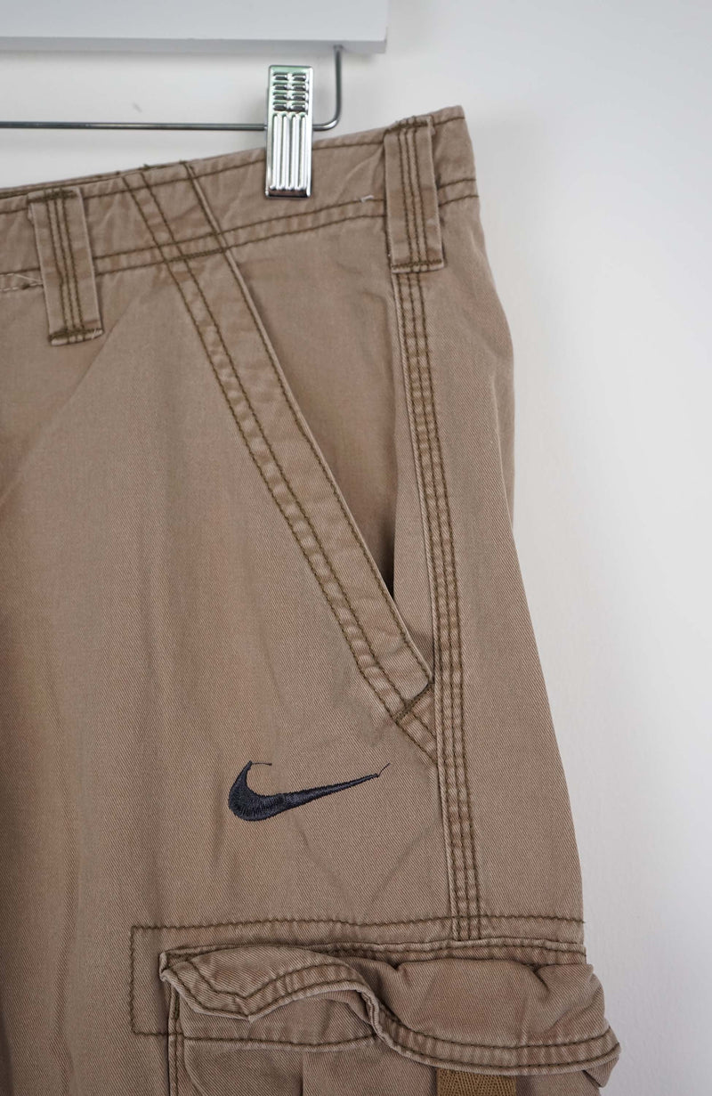 VINTAGE REWORK CARGO SHORTS W32