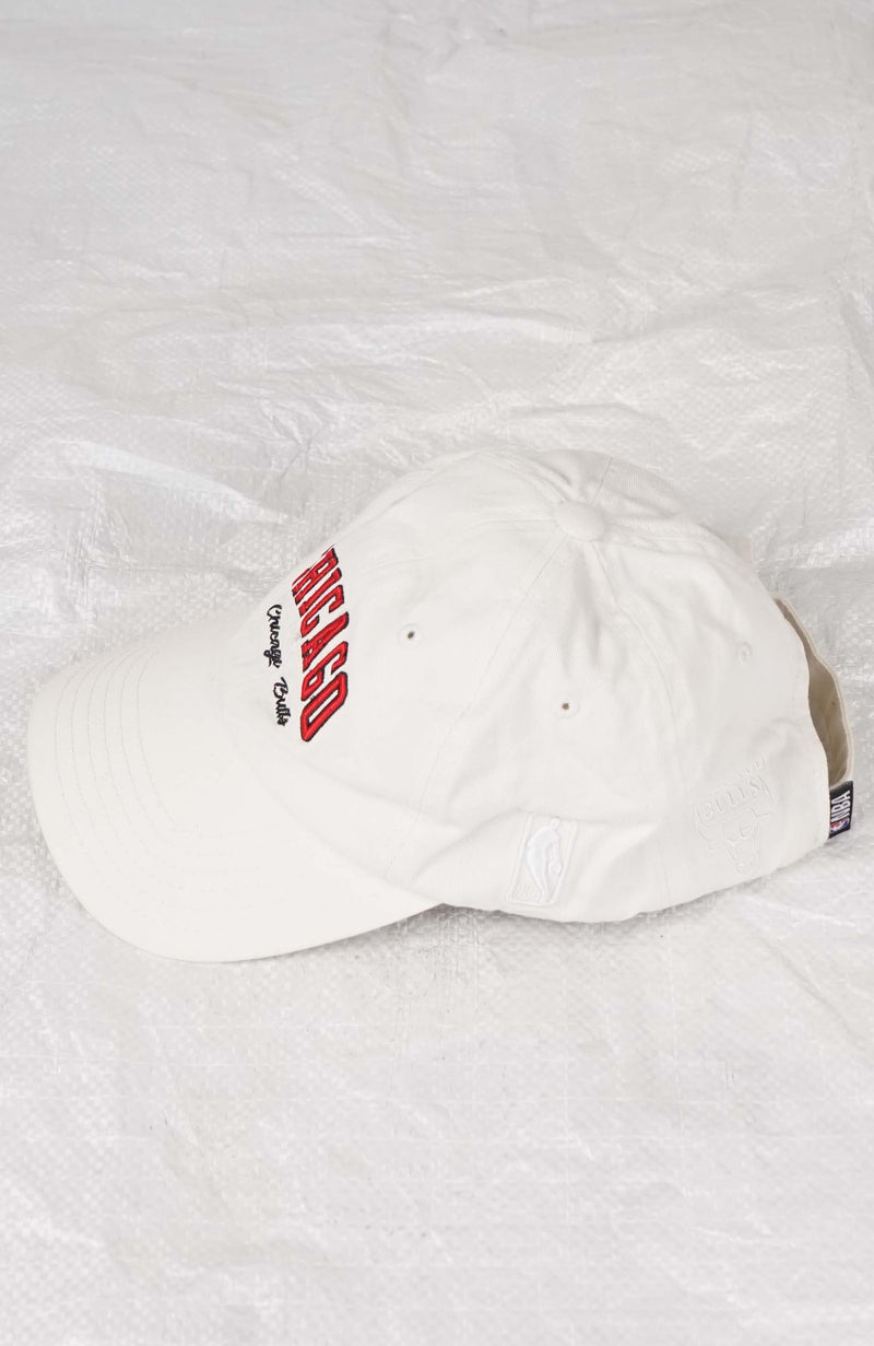 VINTAGE NBA CHICAGO BULLS HAT