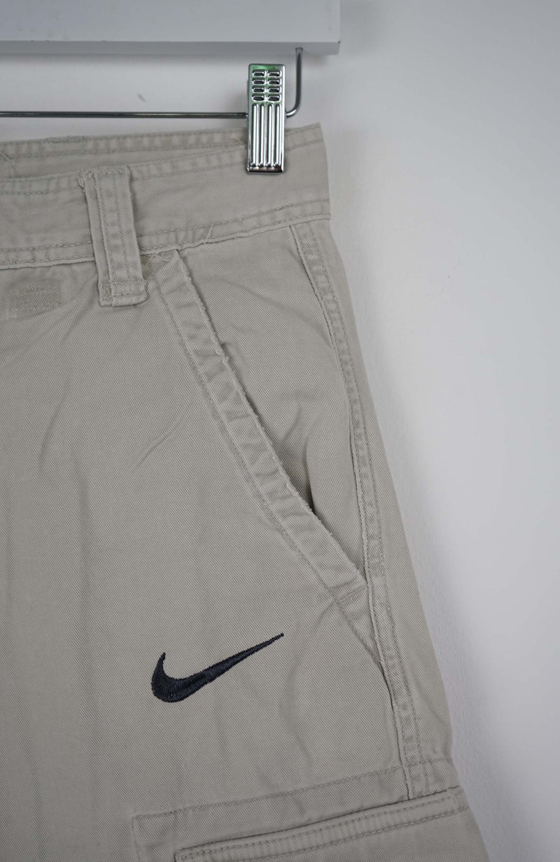 VINTAGE REWORK CARGO SHORTS W28