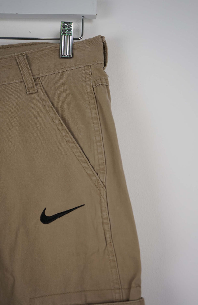 VINTAGE REWORK CARGO SHORTS W29