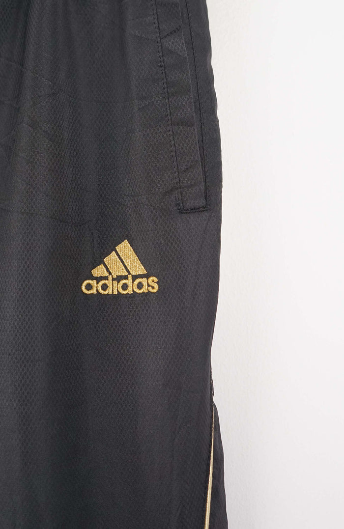 VINTAGE ADIDAS TRACK PANTS (S)