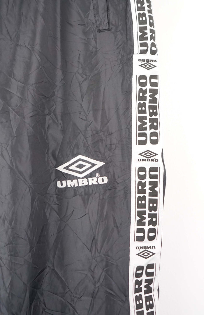 VINTAGE UMBRO TRACK PANTS (M)