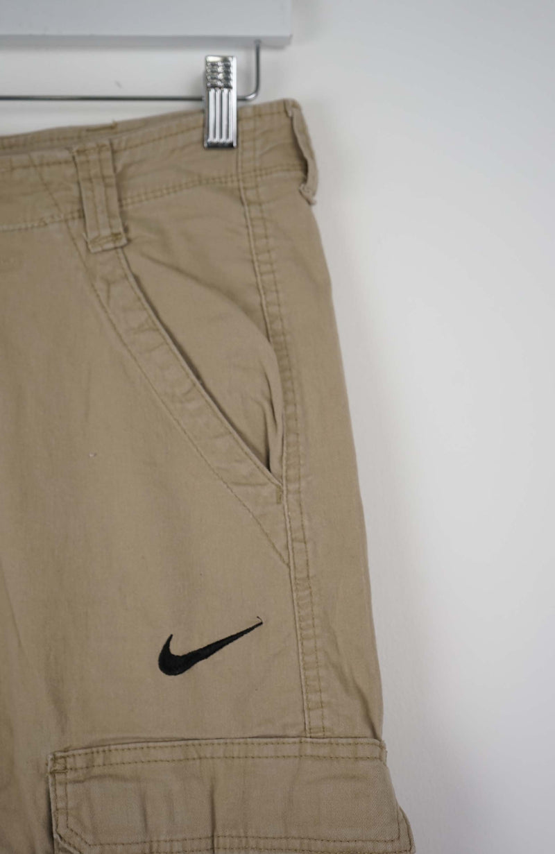 VINTAGE REWORK CARGO SHORTS W29