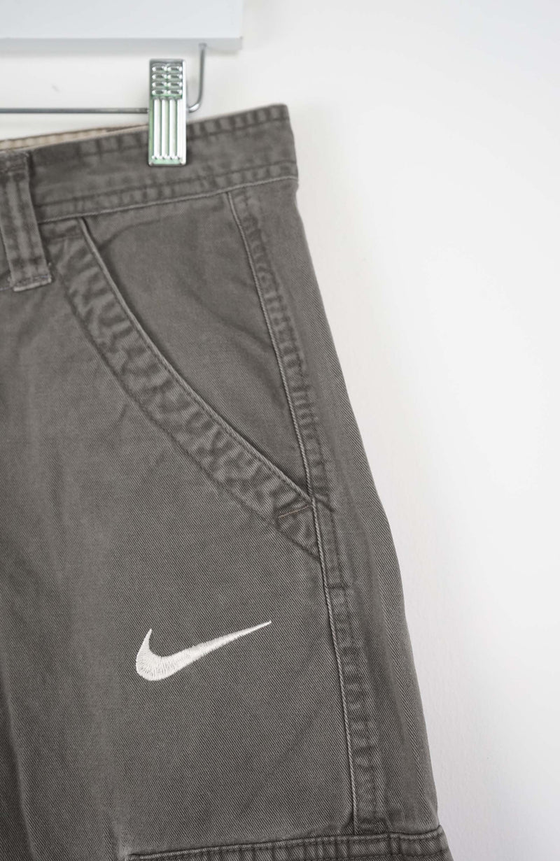 VINTAGE REWORK CARGO SHORTS W32