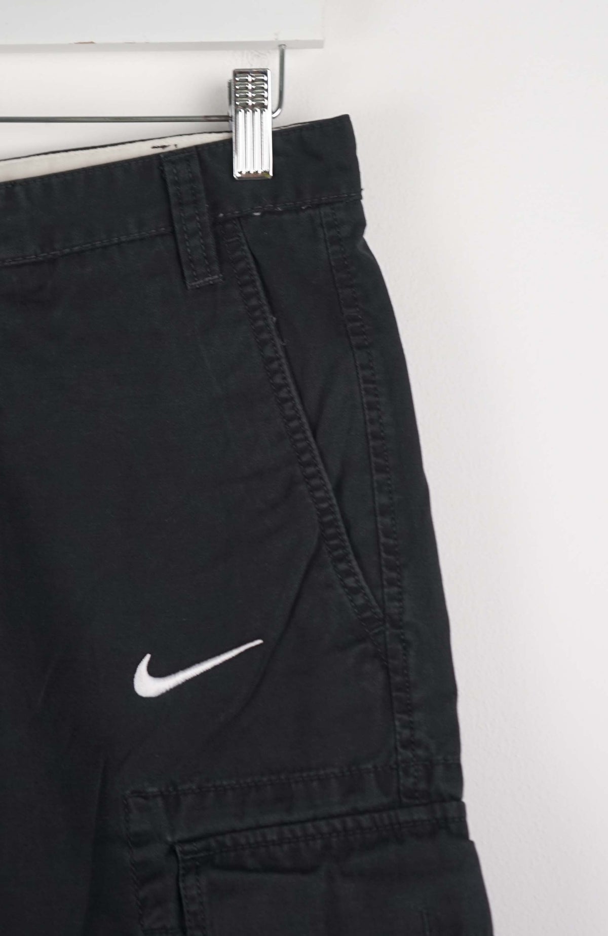 VINTAGE REWORK CARGO SHORTS W30