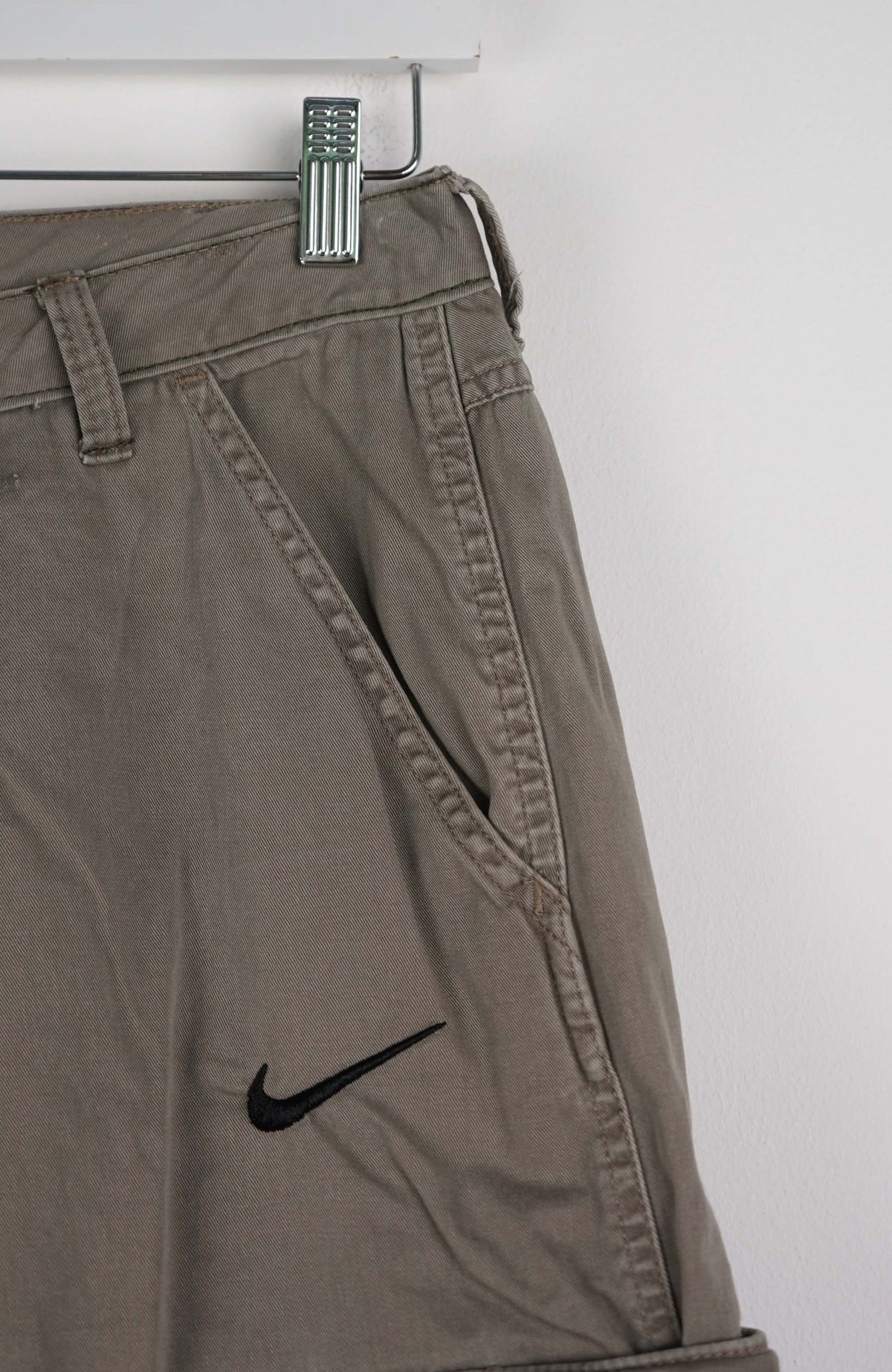 VINTAGE REWORK CARGO SHORTS W30
