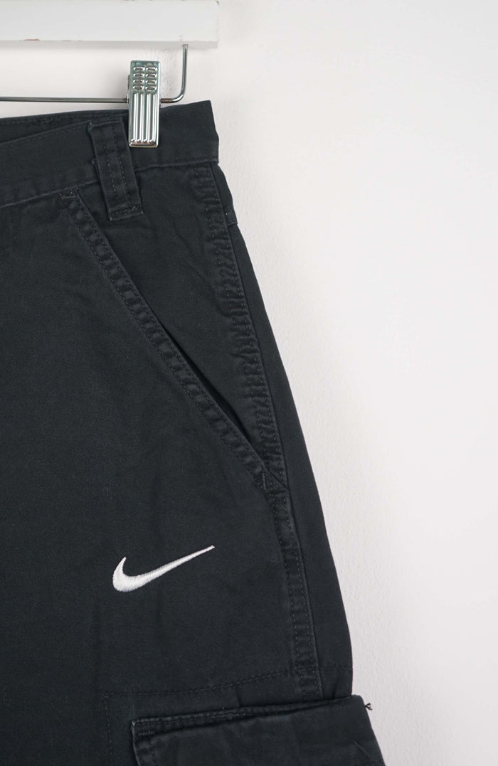 VINTAGE REWORK CARGO SHORTS W29