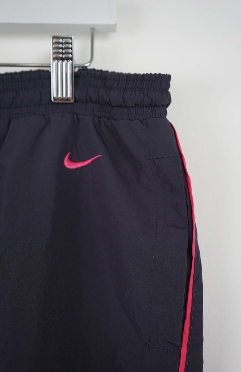 VINTAGE NIKE 3/4 TRACK PANTS (XL)