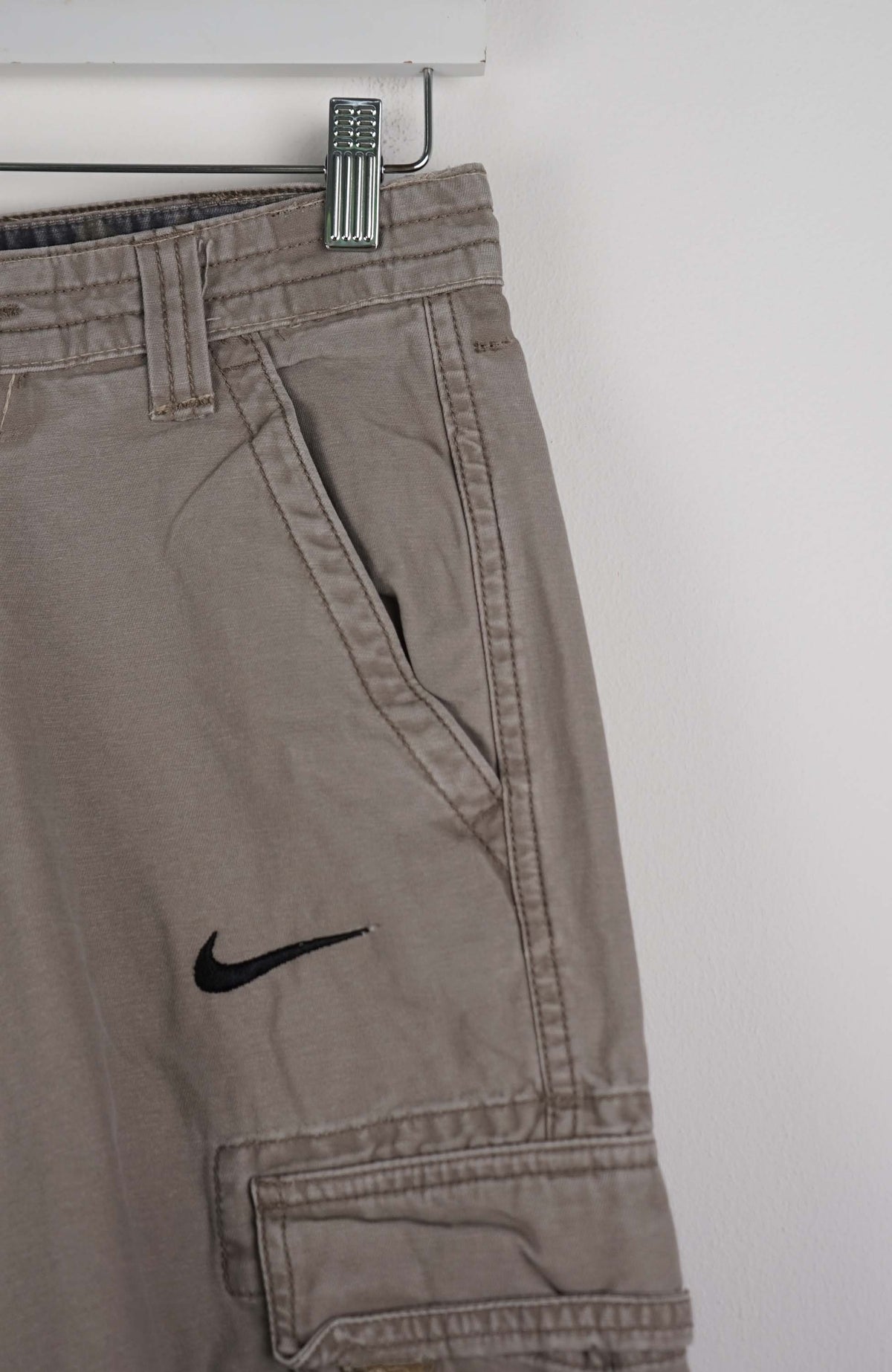 VINTAGE REWORK CARGO SHORTS W29