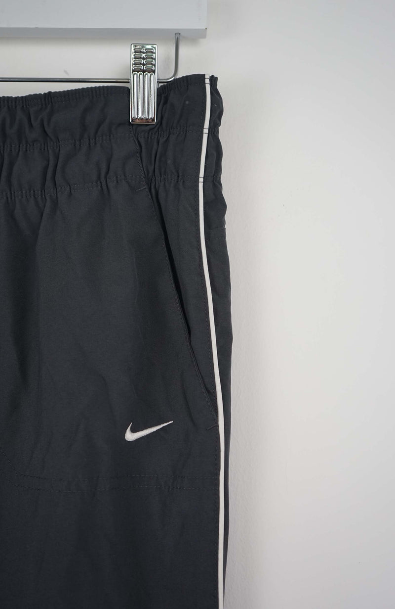 VINTAGE NIKE 3/4 TRACK PANTS (M)