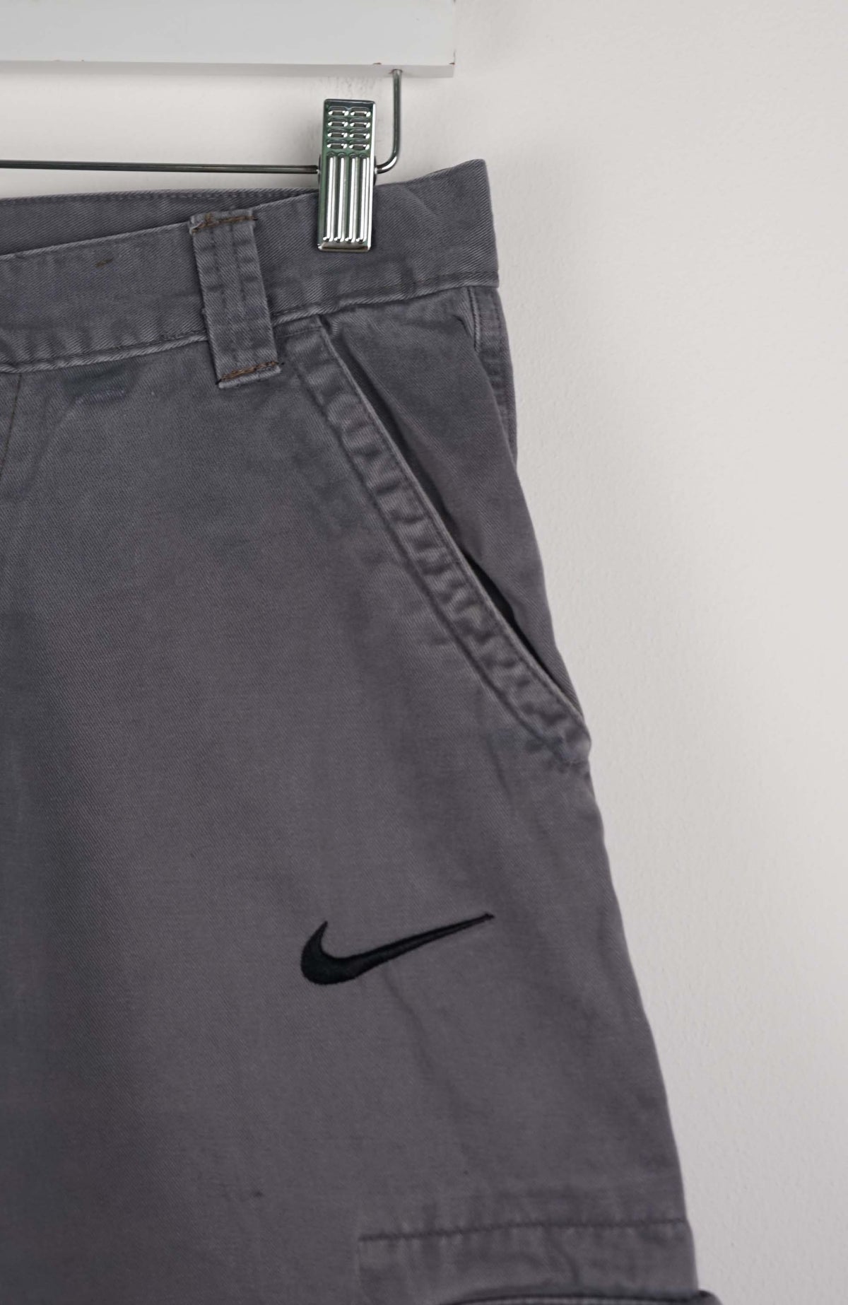 VINTAGE REWORK CARGO SHORTS W29