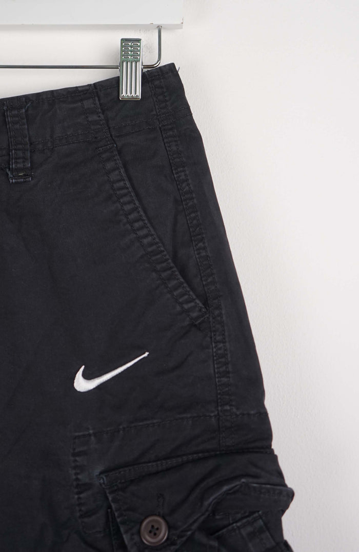 VINTAGE REWORK CARGO SHORTS W28
