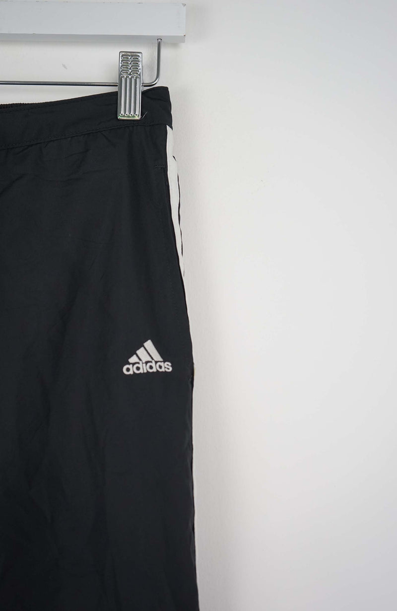 VINTAGE ADIDAS 3/4 TRACK PANTS (S)