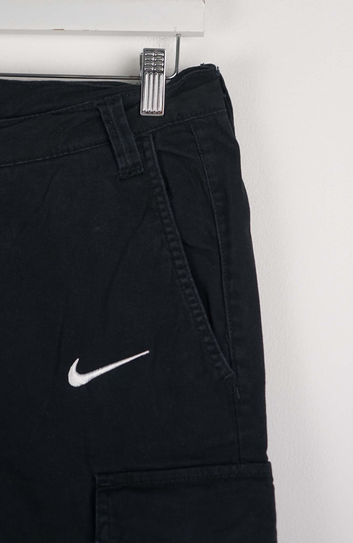 VINTAGE REWORK CARGO CAPRI SHORTS W32