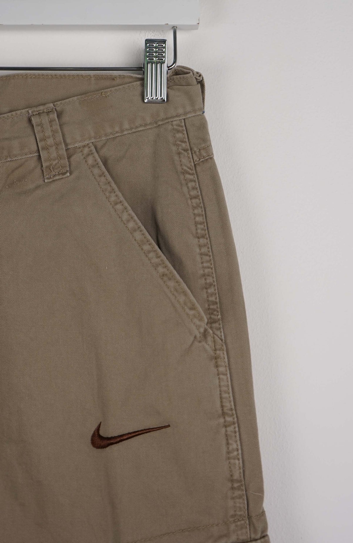 VINTAGE REWORK CARGO CAPRI SHORTS W30