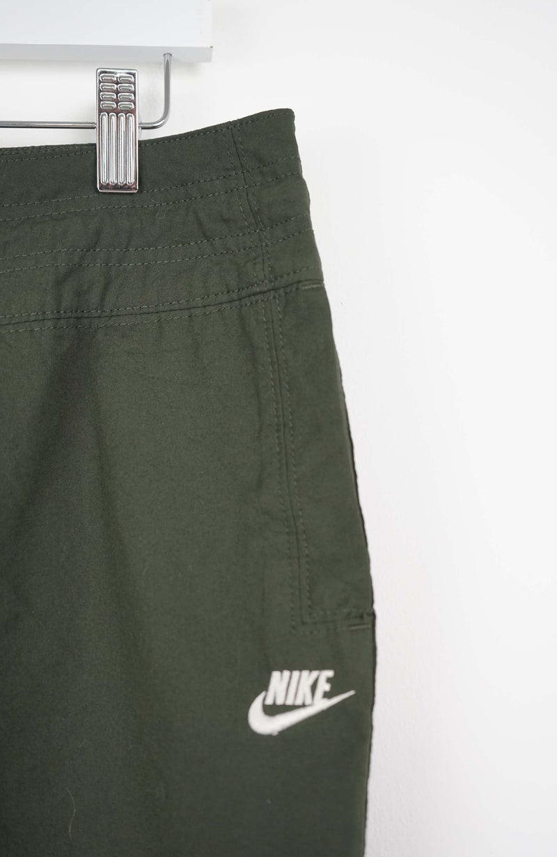 VINTAGE NIKE 3/4 TRACK PANTS (XL)