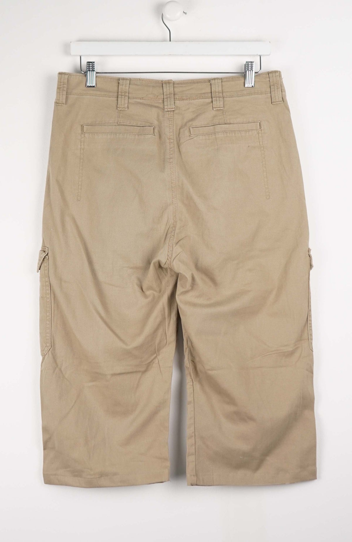 VINTAGE REWORK CARGO CAPRI SHORTS W34