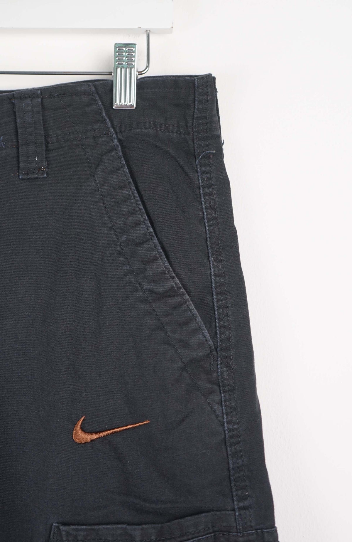 VINTAGE REWORK CARGO CAPRI SHORTS W35