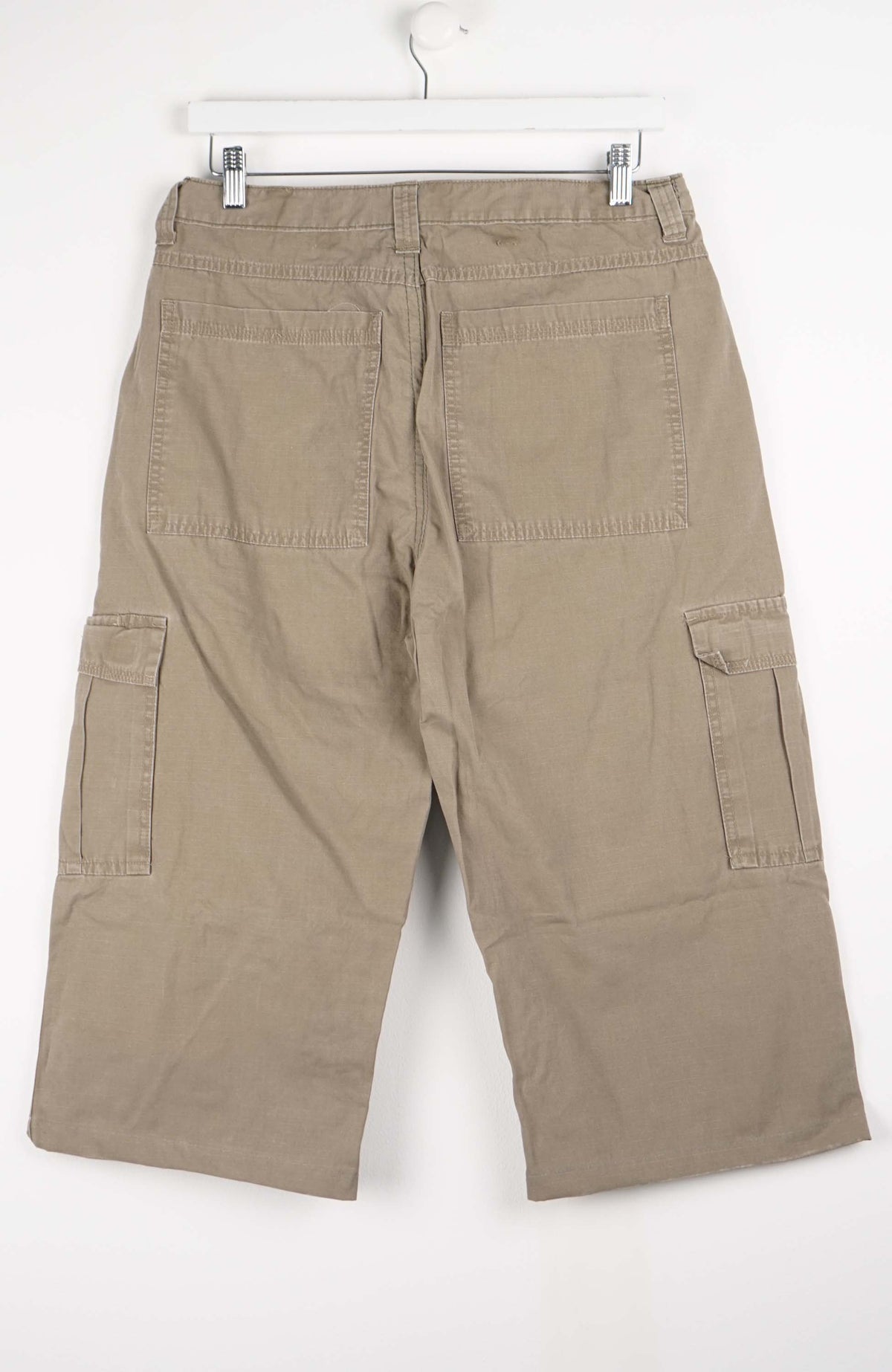 VINTAGE REWORK CARGO CAPRI SHORTS W32