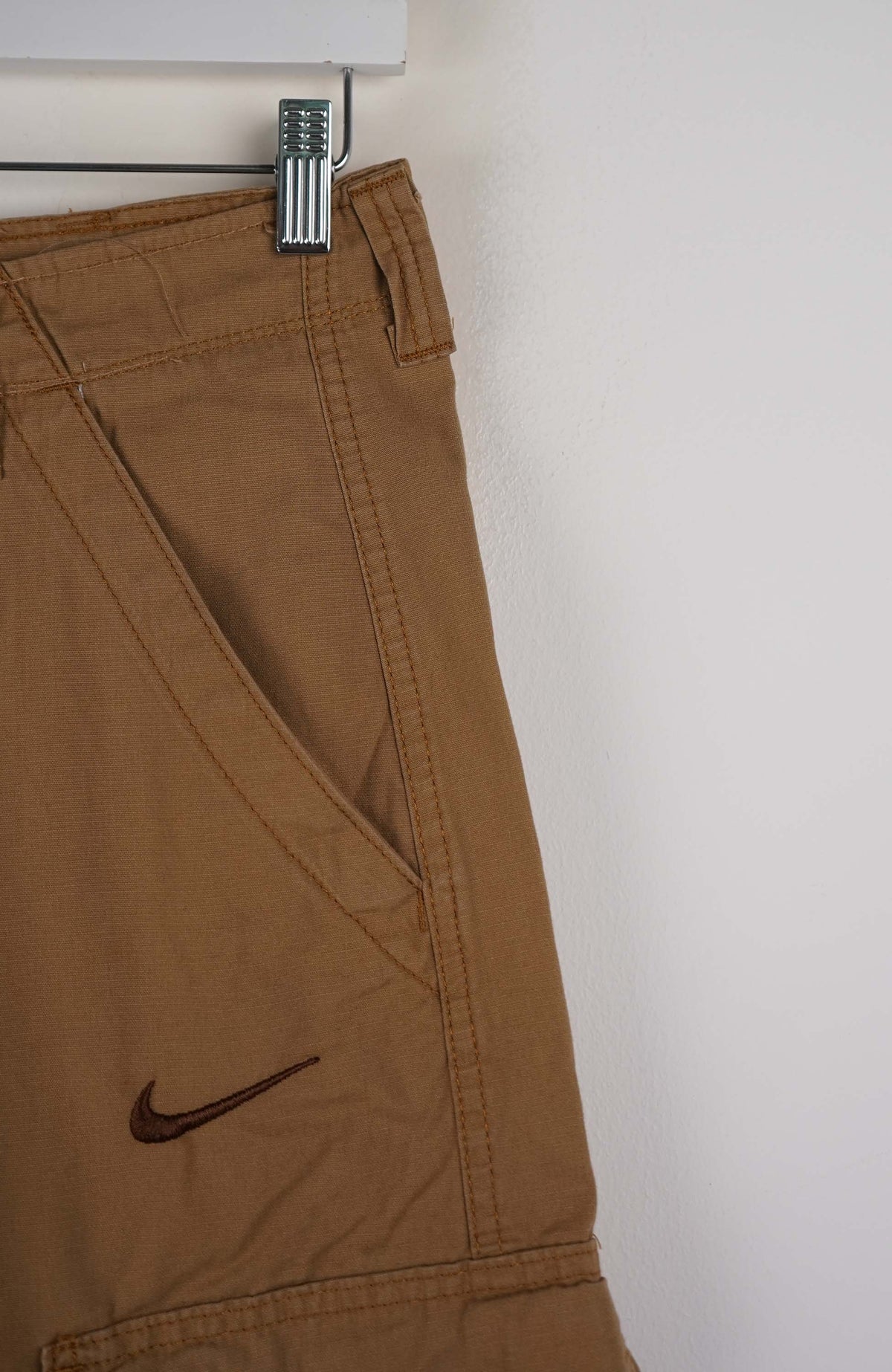 VINTAGE REWORK CARGO SHORTS W30