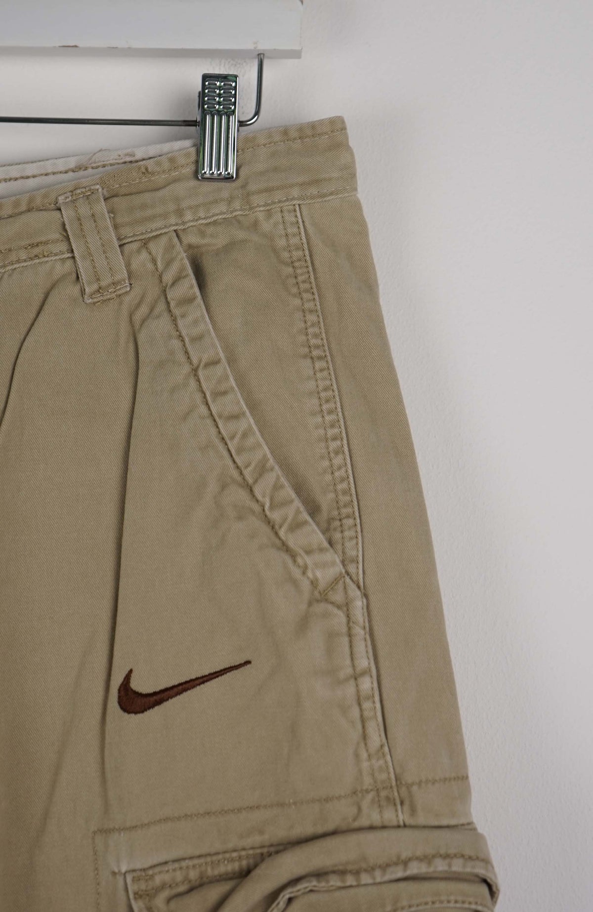 VINTAGE REWORK CARGO CAPRI SHORTS W34