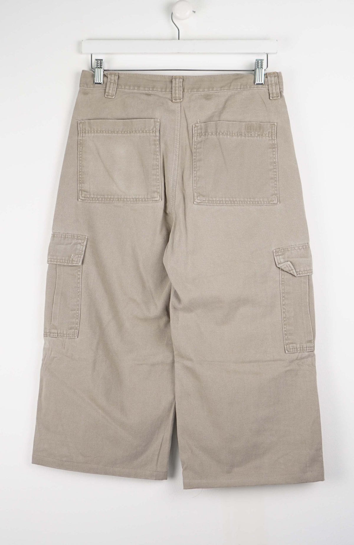 VINTAGE REWORK CARGO CAPRI SHORTS W31