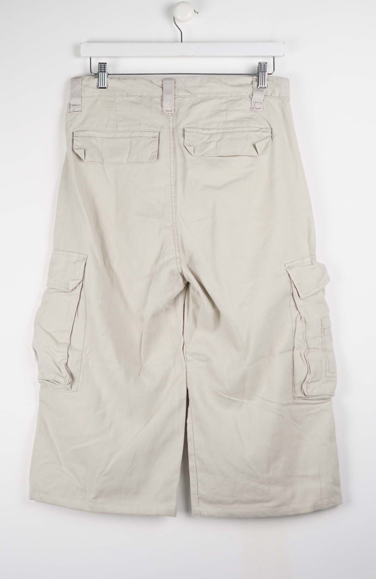 VINTAGE REWORK CARGO CAPRI SHORTS W32