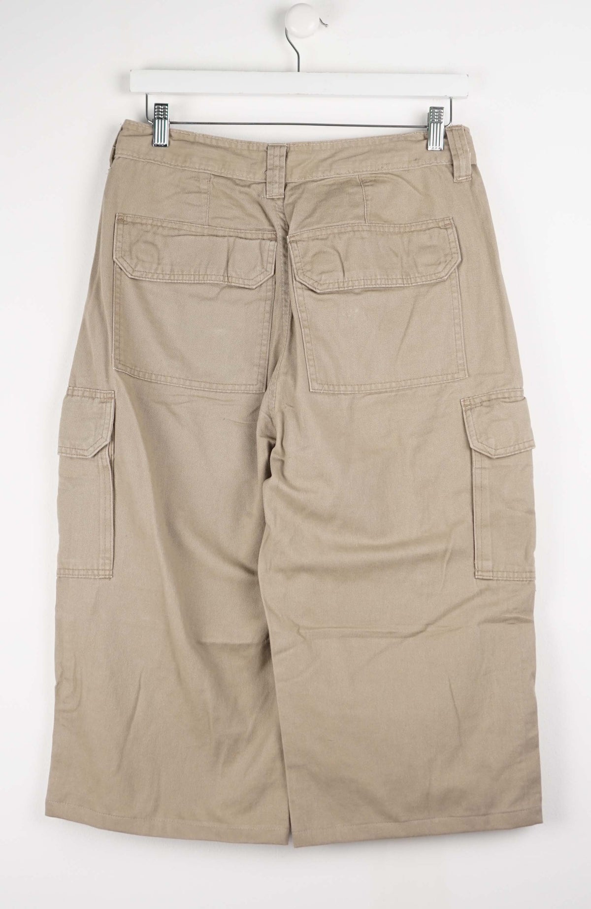VINTAGE REWORK CARGO CAPRI SHORTS W32