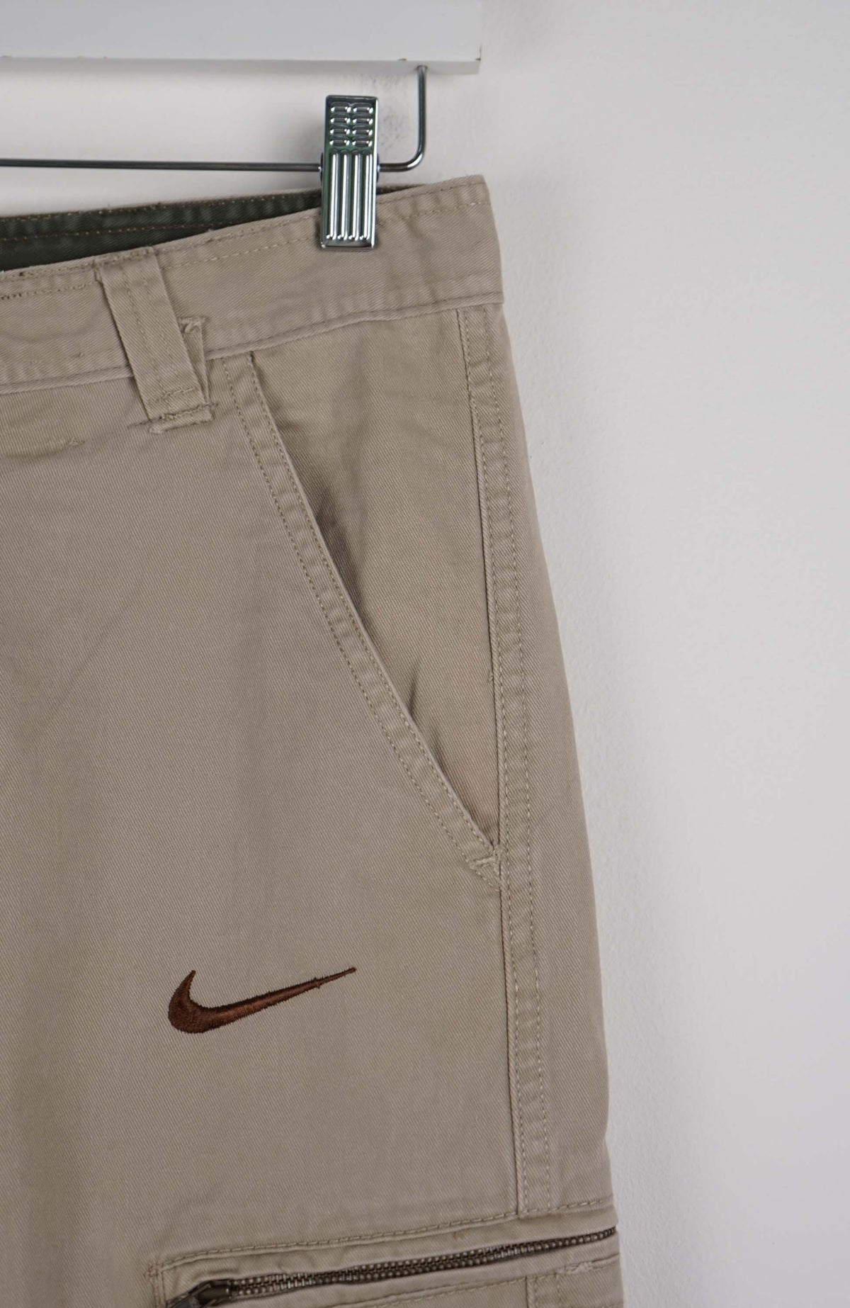 VINTAGE REWORK CARGO CAPRI SHORTS W30