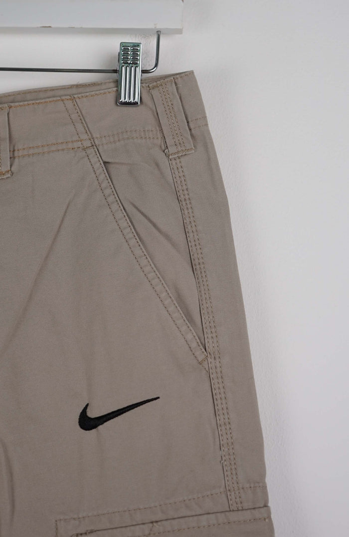 VINTAGE REWORK CARGO CAPRI SHORTS W32