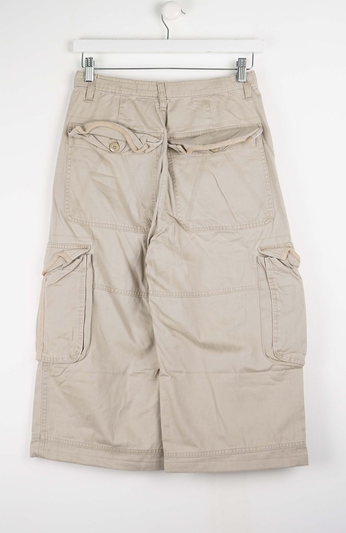 VINTAGE REWORK CARGO CAPRI SHORTS W28