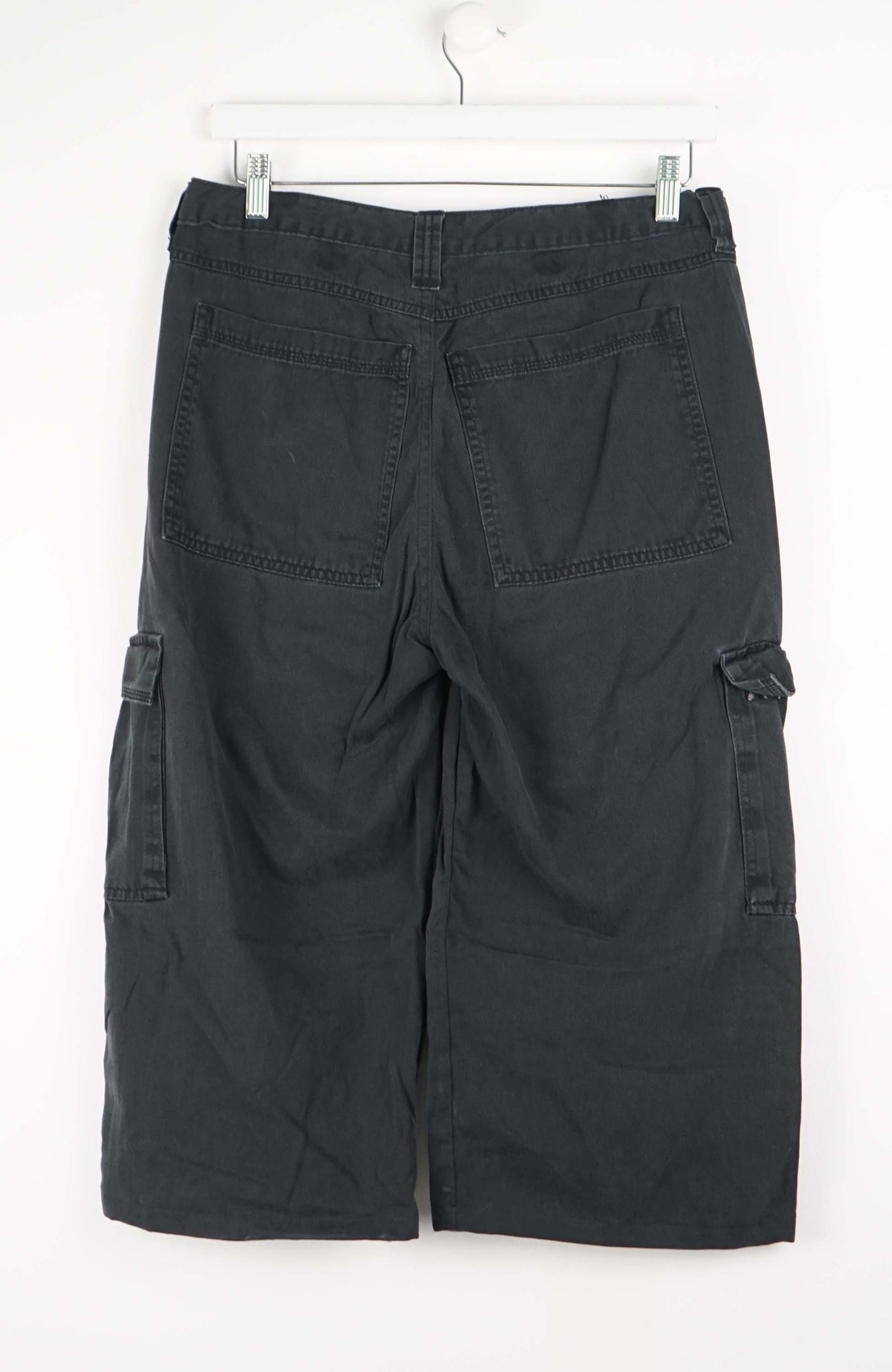 VINTAGE REWORK CARGO CAPRI SHORTS W32