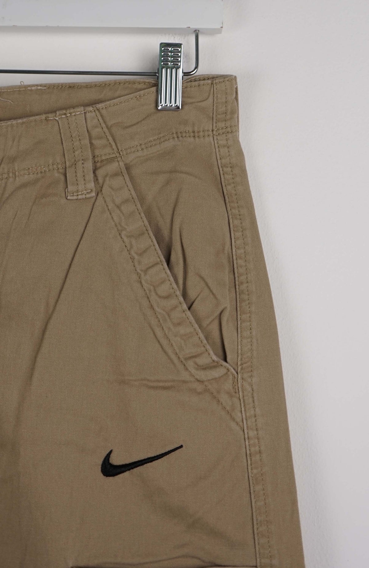 VINTAGE REWORK CARGO CAPRI SHORTS W32