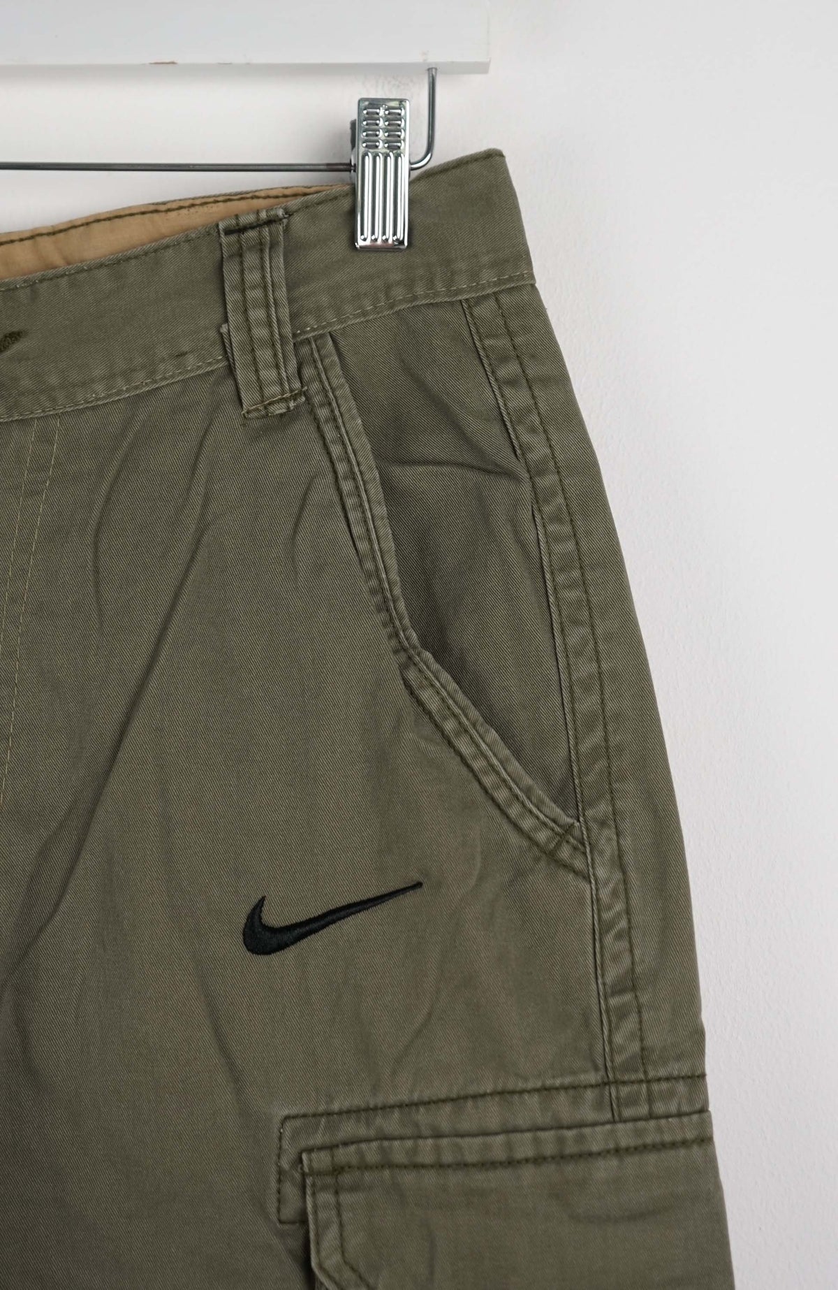 VINTAGE REWORK CARGO SHORTS W30