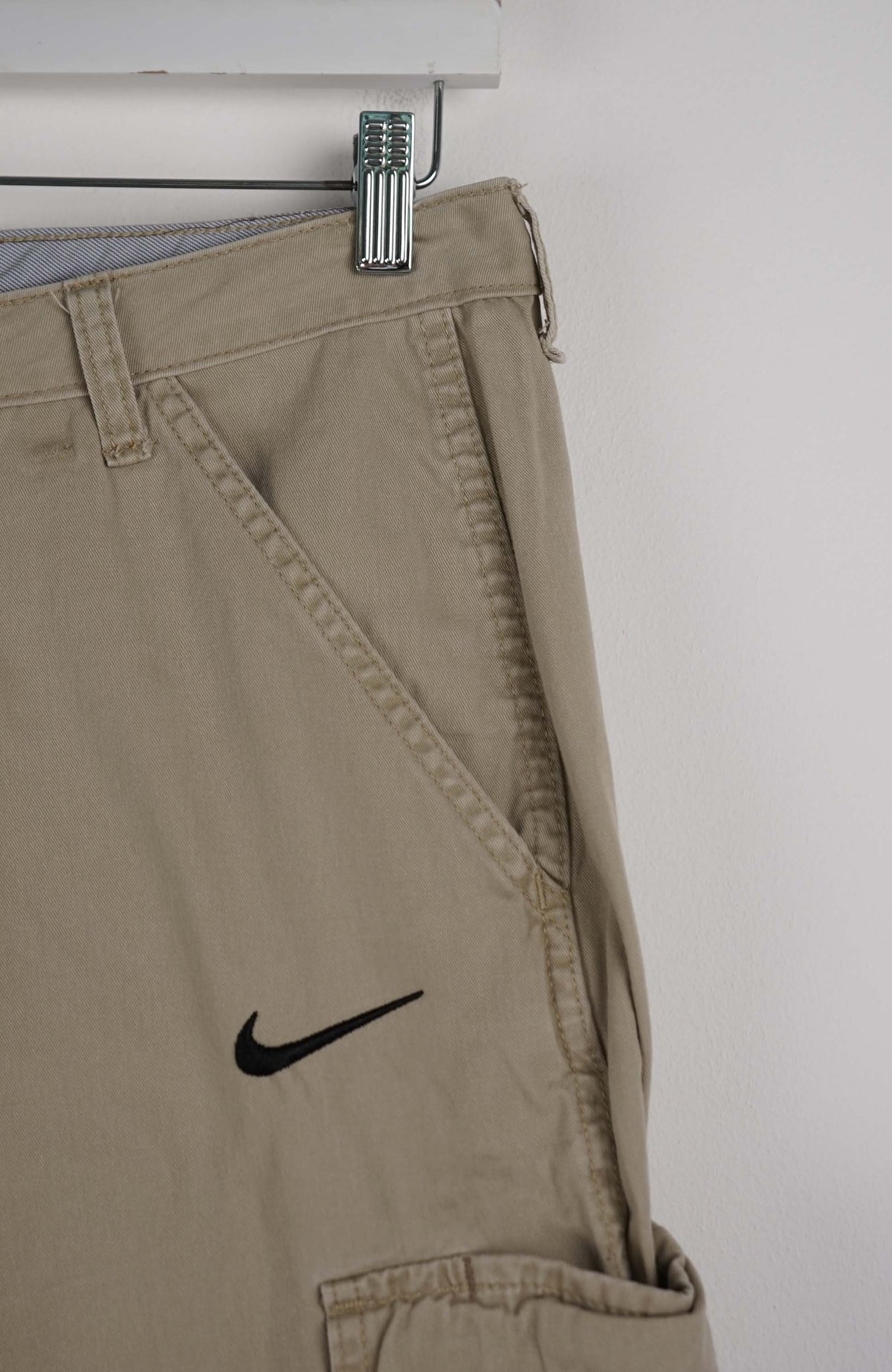 VINTAGE REWORK CARGO SHORTS W30