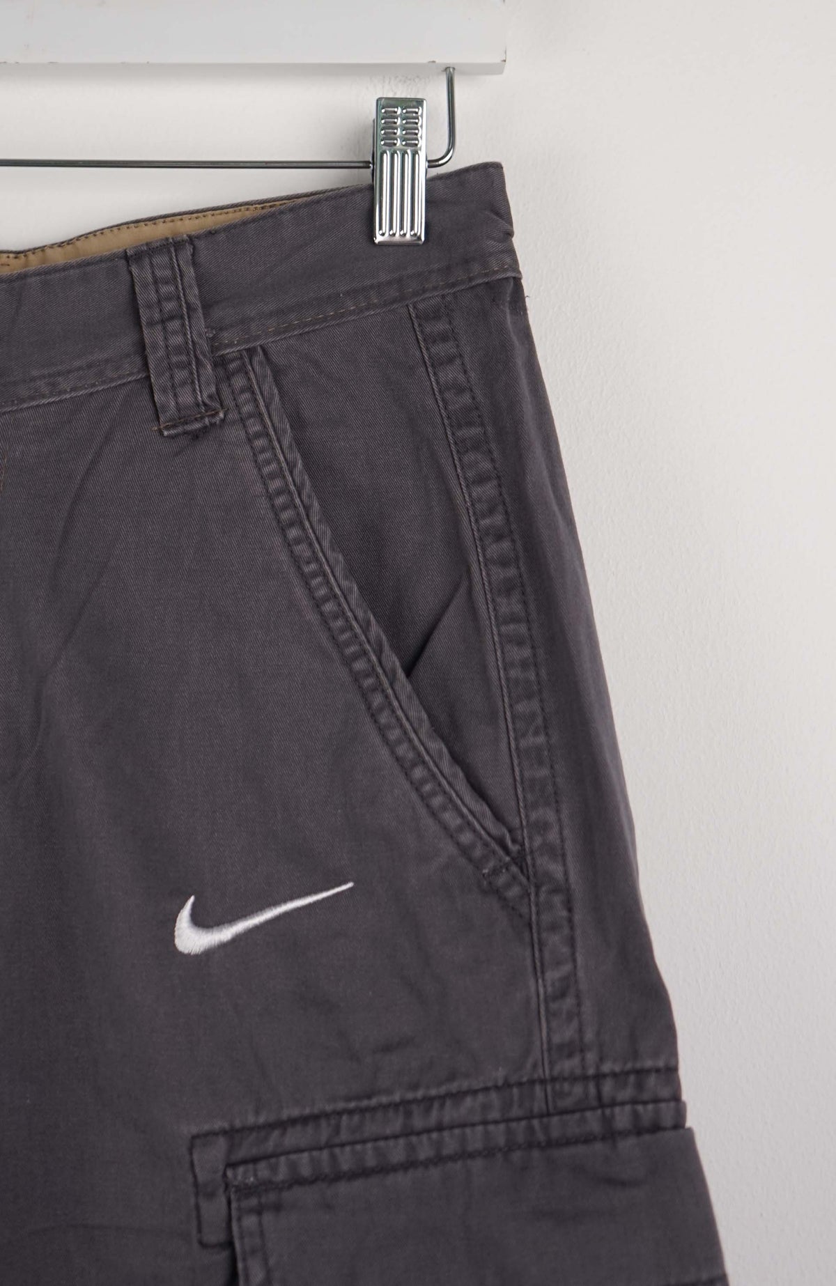 VINTAGE REWORK CARGO SHORTS W30